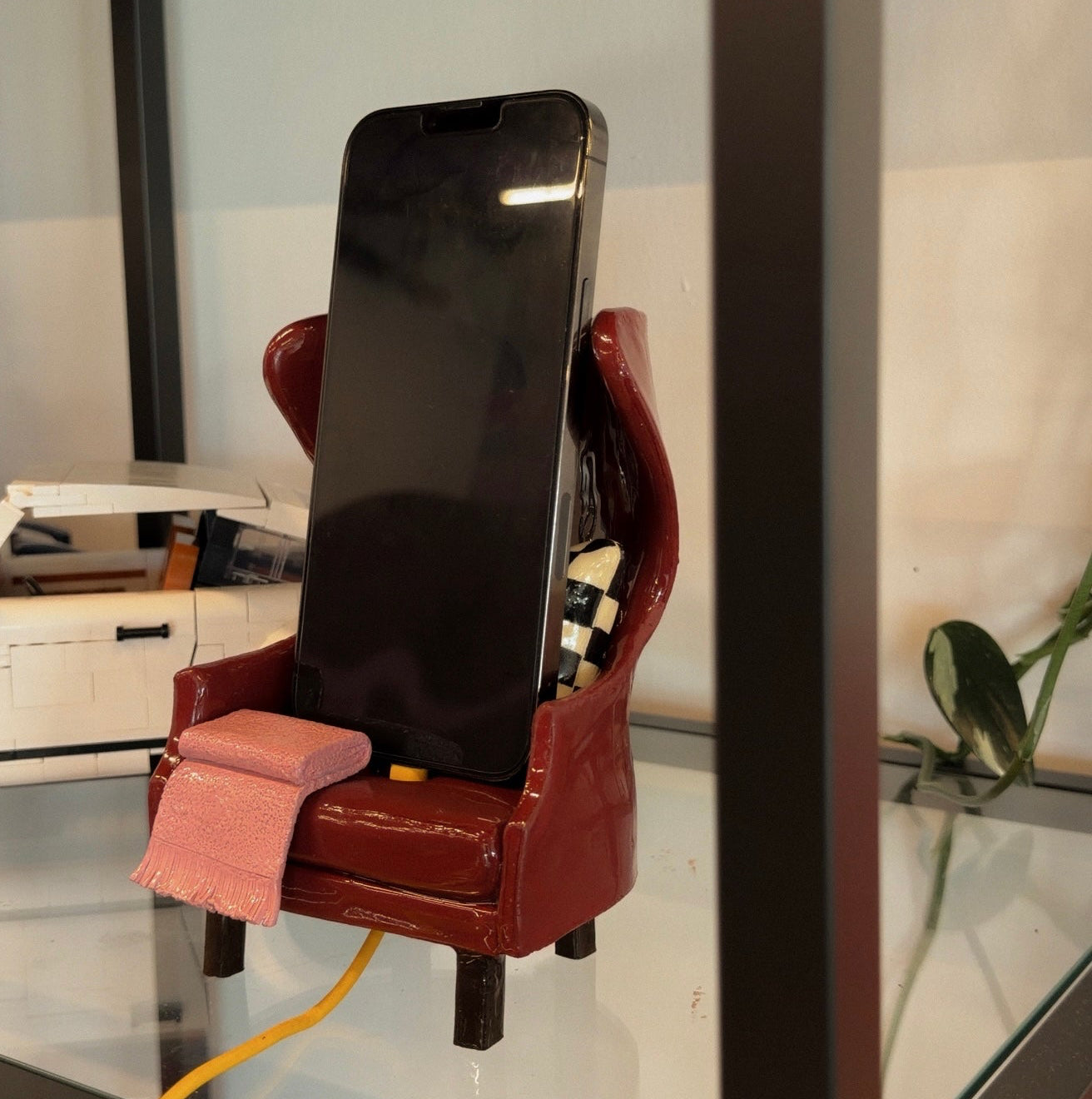 Sit & Scroll Chairge